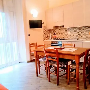 https://casa-dei-girasoli.taorminaitalyhotels.com